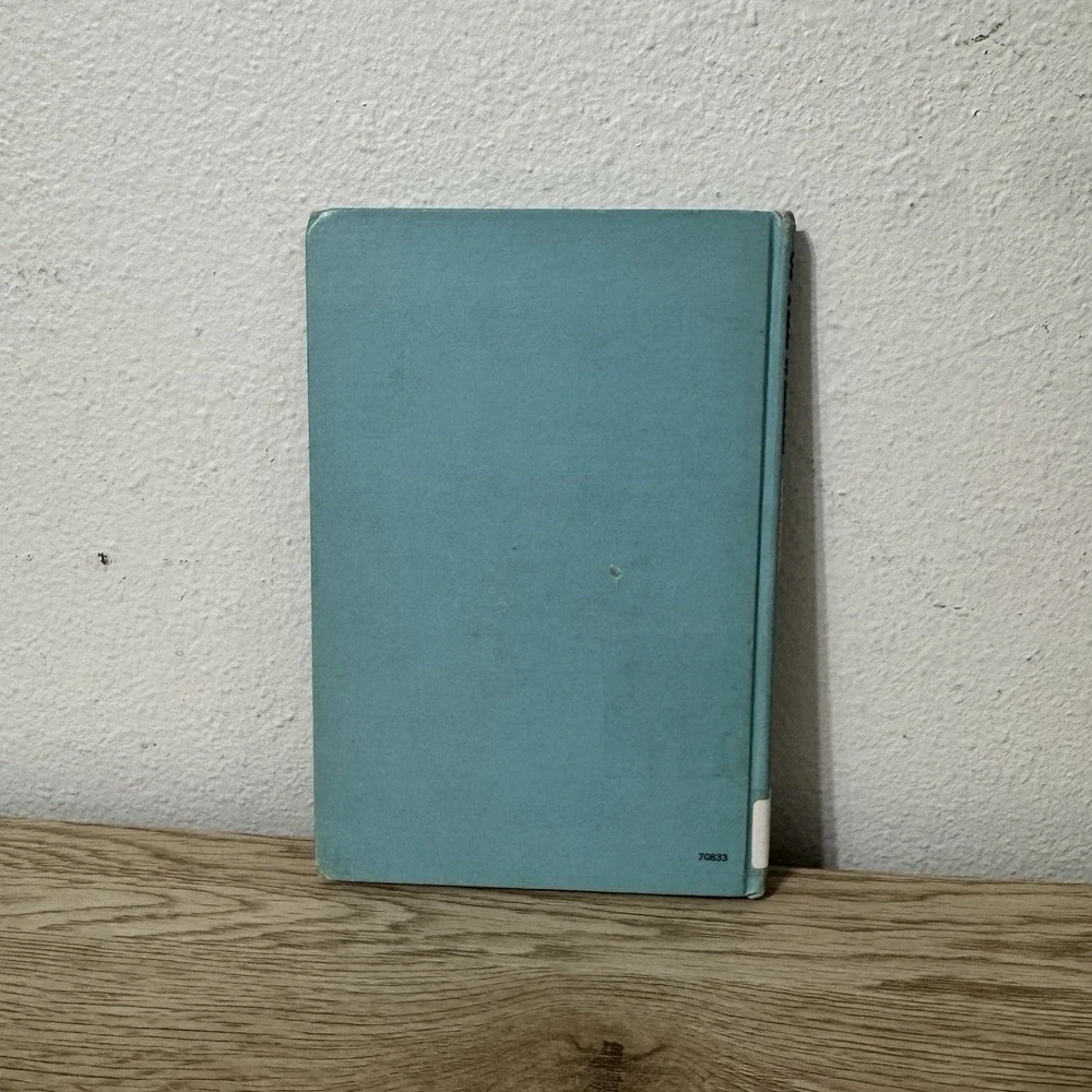 In the Wake of‎ the Whale by John A. Barbour 1969 Retired Library Copy